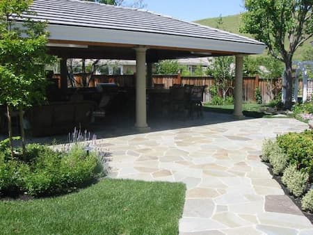 3 advantages of hiring danville landscape design pro